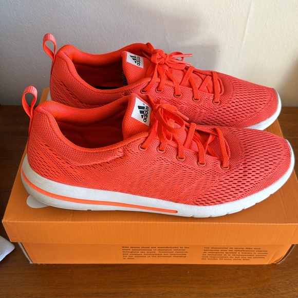 Adidas running shoes - Picture 2 of 2